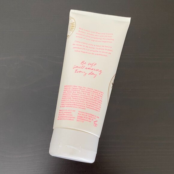 Victoria's Secret Bombshell Paradise Velvet Body Cream - Picture 7 of 11